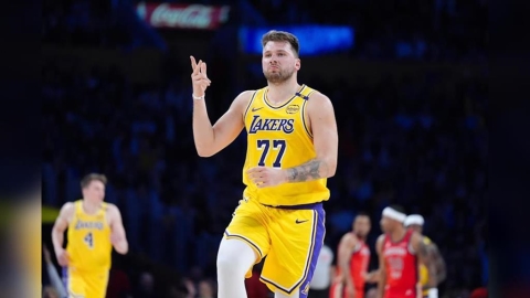 NBA(影)／「東77」成大三元湖人最速男！僅花18分04秒打破詹皇、小飛俠紀錄