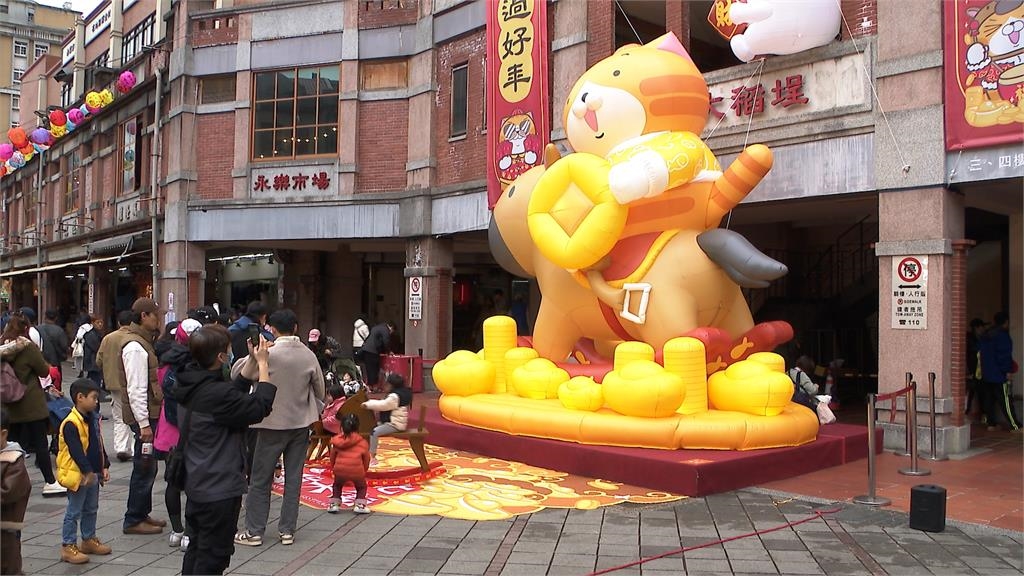 台北年貨大街正式開跑　迪化街湧人潮！部分年貨價漲