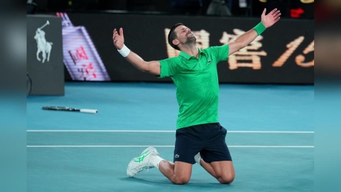 澳網(影)／超過4小時的五盤史詩大戰！喬科維奇逆轉勝辛納第25座大滿貫只差一步