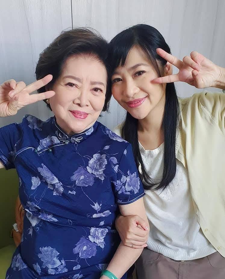 陳淑芳和「女兒」雙喜臨門! 曬合體照罕揭私下母女情