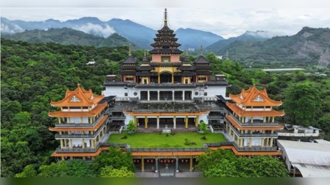 赤馬紅羊年人心浮動 法藏大和尚:共業難免「善業可以選擇」