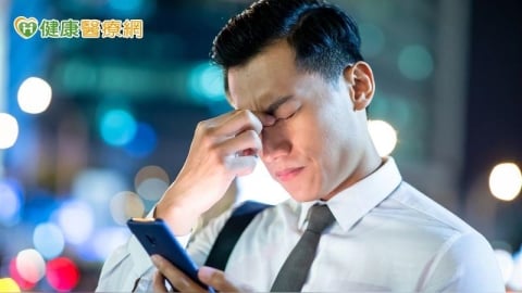 頭痛到性情改變應當心！醫：恐是顱底腫瘤警訊