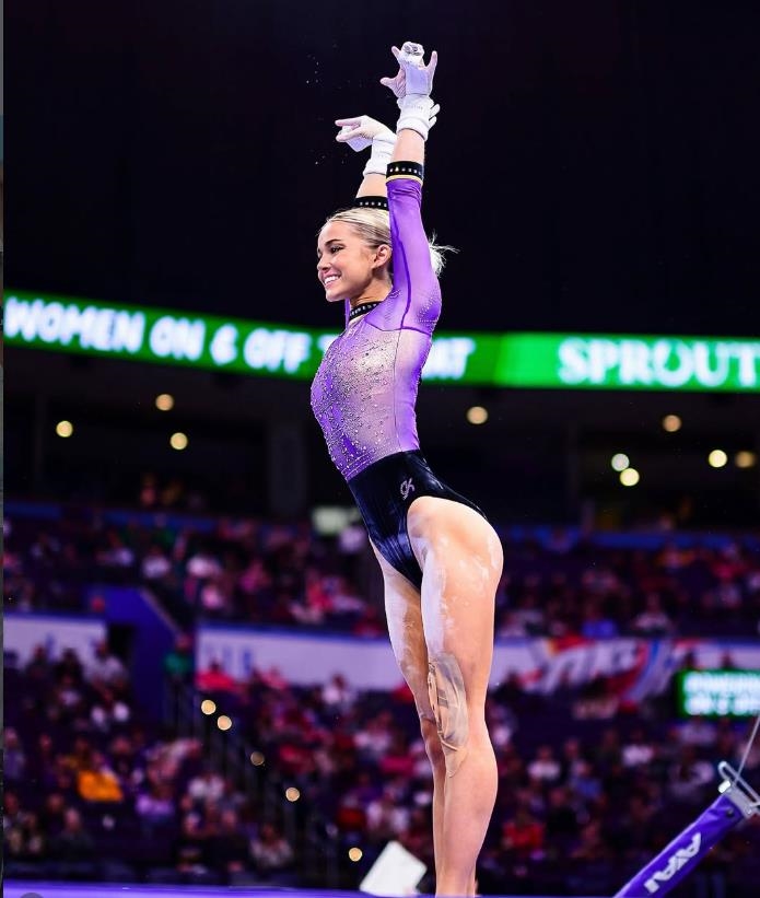 MLB(影)／賽揚投史肯斯面對最棘手打者！辣模女友鄧恩站在打擊區