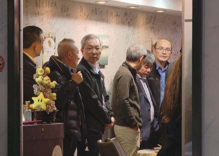 AI　雙雄同框慶功　黃仁勳宴請台積電高層　　曝北市科總部"簽約很簡單"