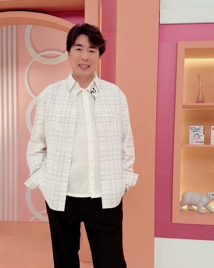 (影)／梁赫群逛三峽老街 逛到一半被迫購買日本機票？