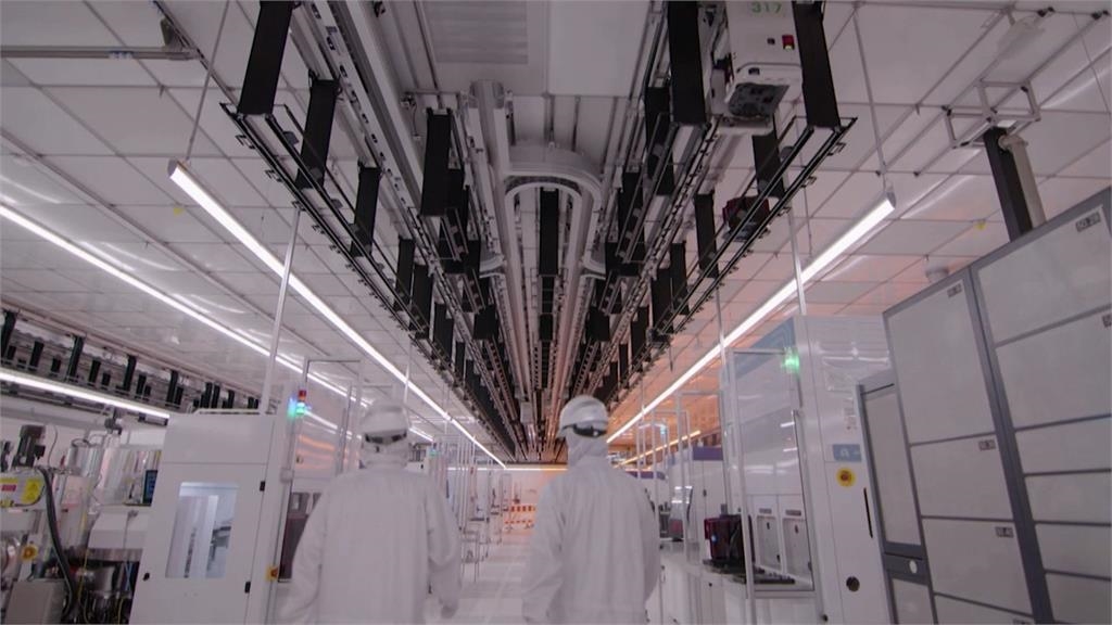 金融業年終奪冠! 公股行庫平均7至9個月 最高14個月