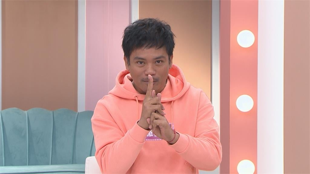 撒基努陪老婆回娘家被凹請客！自保術「車燈沒關」的技術性消失