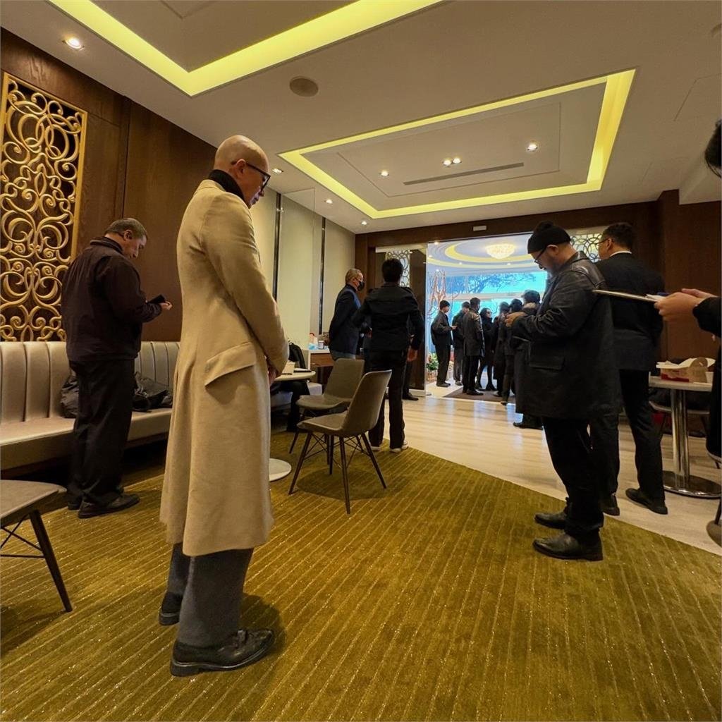 大S「26年前送他一件」具俊曄還在穿！休息室「超鼻酸畫面」流出