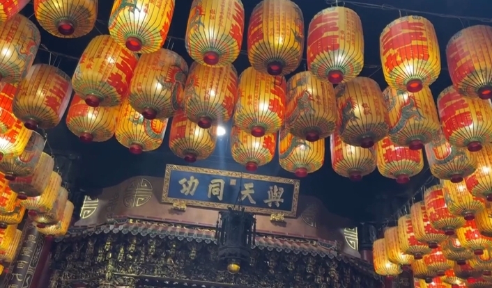 斗六最狂點燈送翡翠福牌　各大宮廟點燈湧現人潮