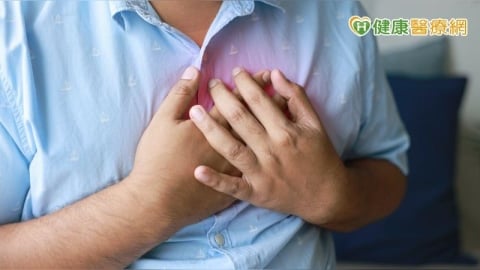 美研究揭示隱形心血管風險 「財務壓力」恐加速心臟老化