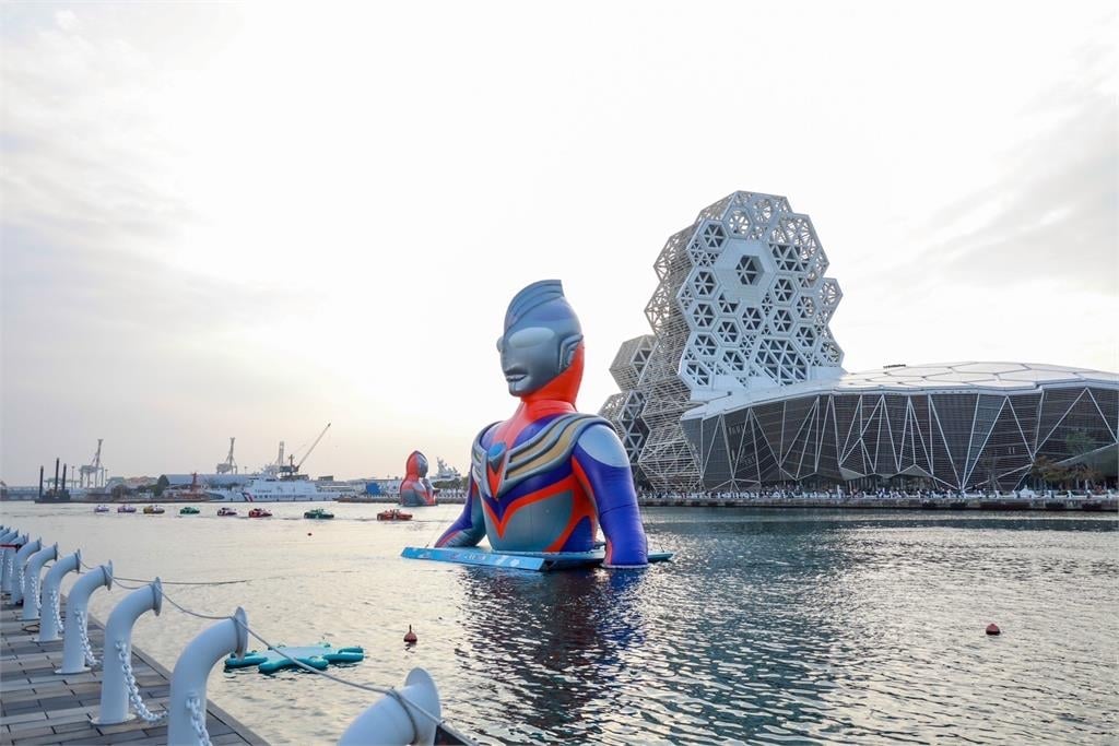 快新聞／陳其邁全力打造！超人力霸王降臨愛河灣　高雄冬日遊樂園盛大登場