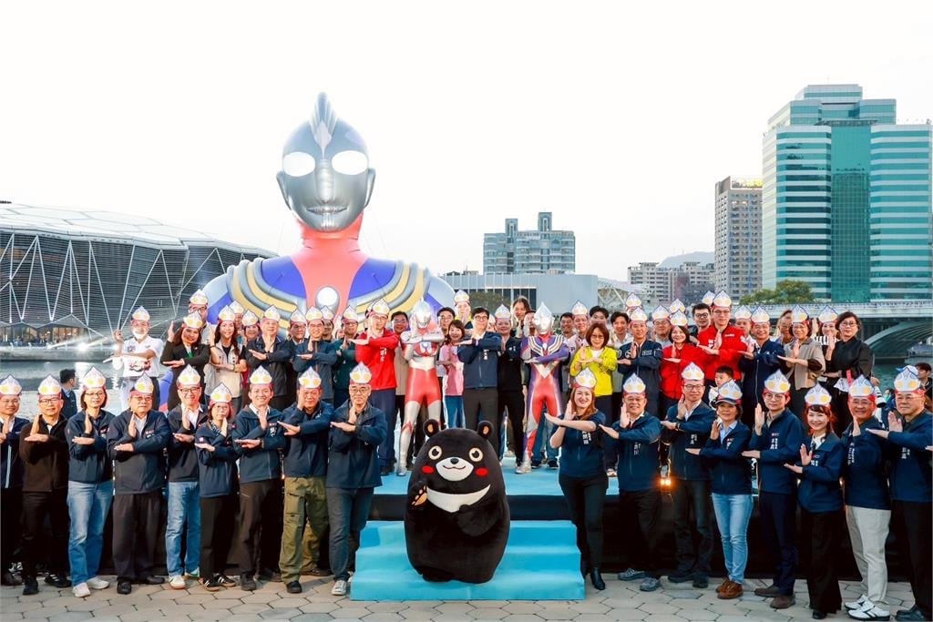 快新聞／陳其邁全力打造！超人力霸王降臨愛河灣　高雄冬日遊樂園盛大登場
