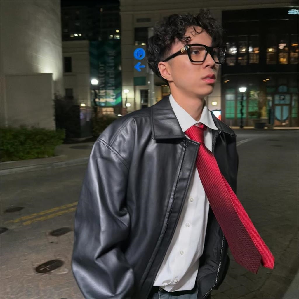 台灣「最強高中生」Ray疑似劈腿！女友連發6篇委屈文喊：為什麼總會出軌？