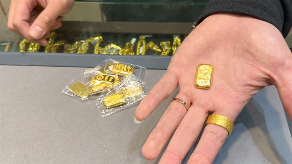 銀樓老闆車內盤點"掉金塊" 急找保養廠求助