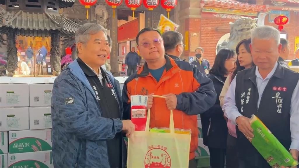 媽祖愛心寒冬送暖不缺席！　台中樂成宮發福袋送生活物資