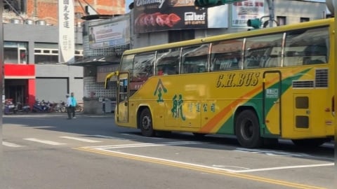 這路公車沒那一站「不停靠」　女乘客堅持下車脫序飆罵駕駛