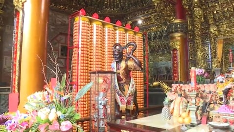 楊登嵙揭秘：龍山寺光明燈排隊擠爆，1個時間點千萬別錯過！