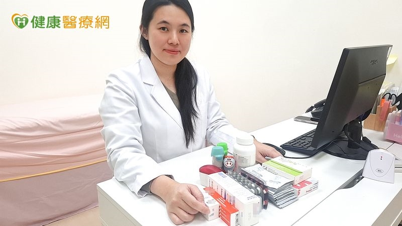 子女返鄉先助爸媽「藥箱大掃除」！醫籲：慢性病控制不能放年假