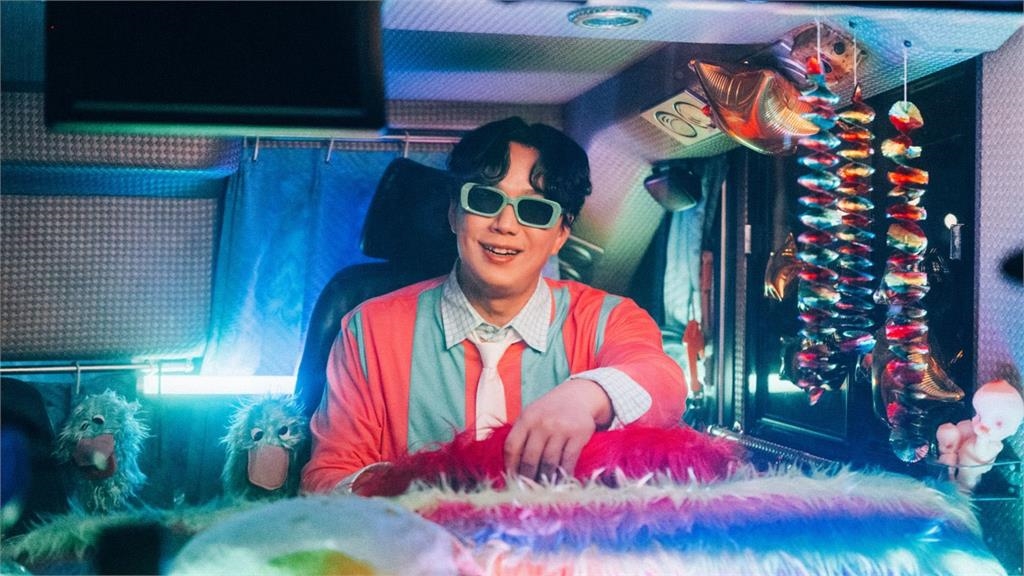 蕭煌奇解鎖「攝影師」新技能！閃婚首年升格人夫「回娘家」：紅包不能省