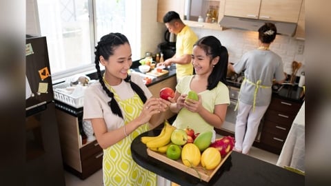 過年大魚大肉帶來的嗯嗯不順有救了？專家大推：最強「軟便」水果是它！