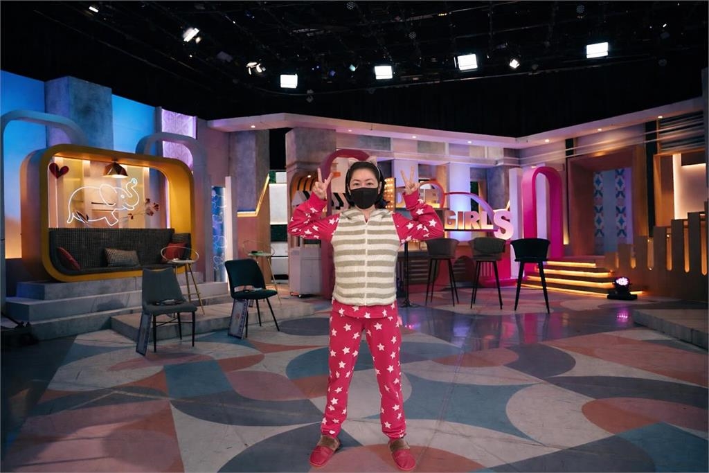 小S宣布將回歸《小姐不熙娣》！最新近照曝光…「全素顏入鏡」親吐178心聲  