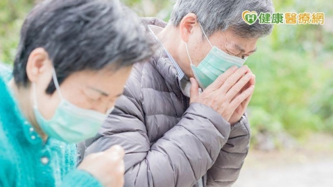 發燒、咳嗽別硬撐！初一到初三不怕沒醫師　全台163家特別門診一次看