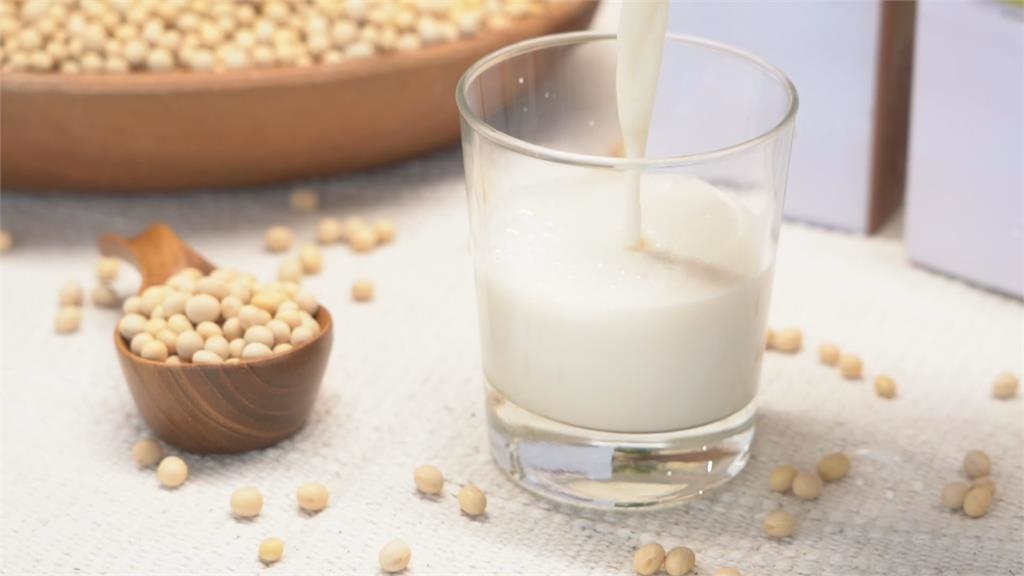 春節9天連假打牌追劇「怕長肉」?醫推「運動零食」新觀念:快走5分鐘就有效