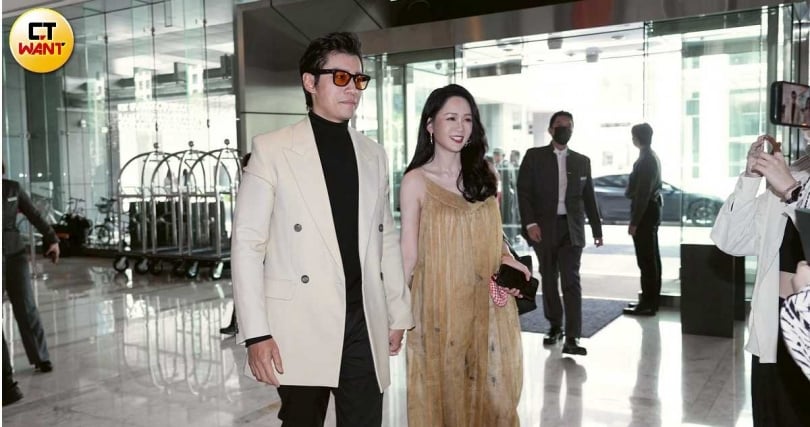 陳喬恩和老公到場見證。（圖／蘇聖倫攝）