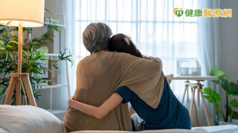 連早安圖都不發「怪怪的」?被忽略比變老可怕 從這裡了解年邁父母需求