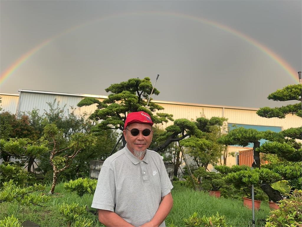 丙午馬年「雙火」轉運秘訣！專家：4生肖初一「頭上一點紅」三星拱照掃陰霾