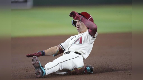 MLB(影)／10.87秒衝上三壘快到像開外掛！卡洛爾跑出2025球季大聯盟最快