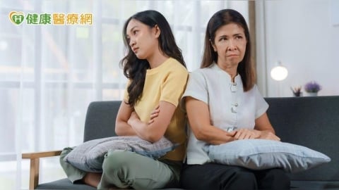 過年回老家飯沒吃先吵架？隱忍非最佳解　心理師：溝通「掌握1點」留住愛