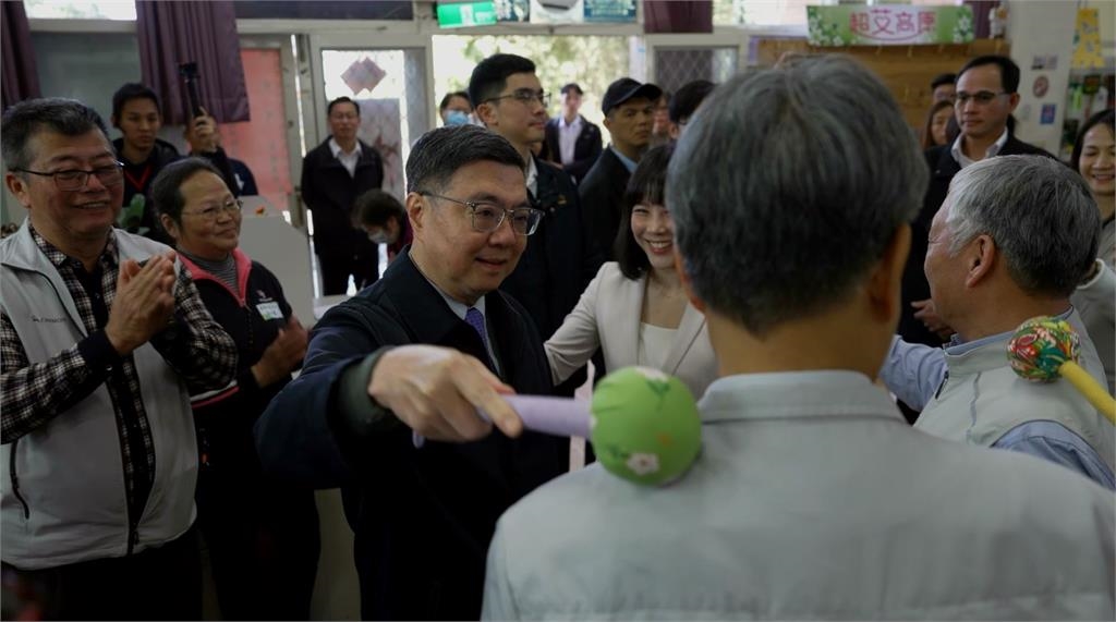 快新聞/讓長輩安心、孩子放心、同仁暖心 卓榮泰除夕談話:願新年平安順遂