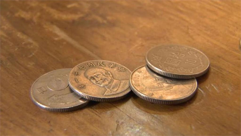 除夕「4吉時洗澡」趕走厄運！家中灑1物「財運增強」專家曝秘訣：有錢花