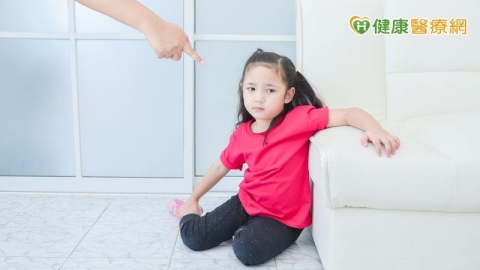 學會不哭鬧也需要「安全感」！心理師授家長5招教孩子掌控情緒