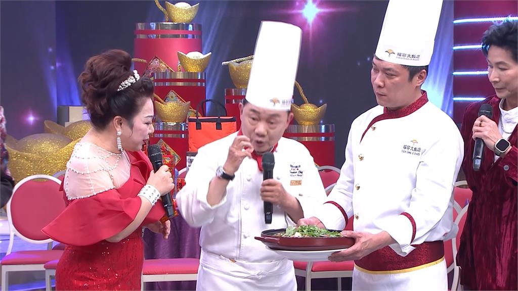 謝雷、林姍「初五大團圓獻唱」　阿基師超強年菜棚內圍爐！