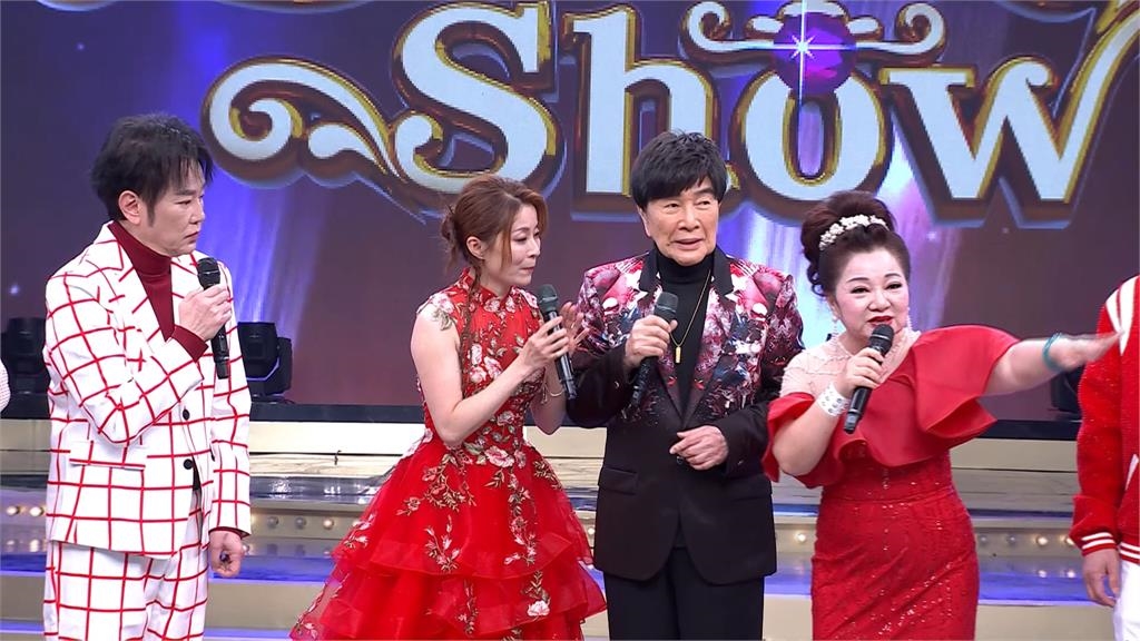 謝雷、林姍「初五大團圓獻唱」　阿基師超強年菜棚內圍爐！