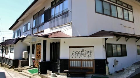 台灣人留負評槓上日本旅館！業者怒列「4大惡行」反擊：螃蟹汁流滿地、亂闖房間