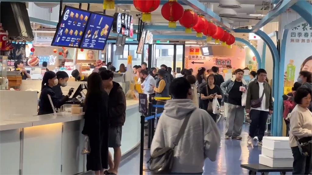 國道服務區春節湧人潮 清水服務區營業額估破7千萬