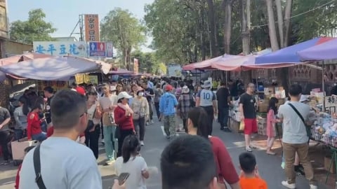 逛安平驚見店家「碗盤、垃圾堆路邊」 衛生局:已派員稽查.要求改善