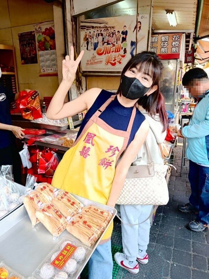 米可白現身鹿港老街賣餅！竟因1事「雙耳聽不見」無奈嘆：剩自己聲音在回響