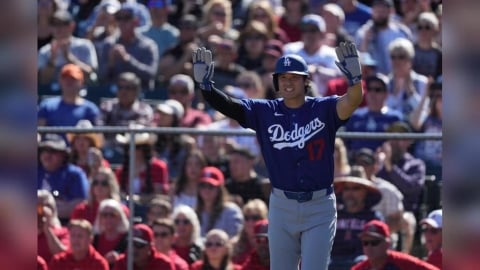 MLB(影)／驚險瞬間！大谷翔平展現神反應　閃過金慧成超過100英哩危險界外球