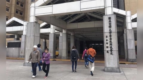 台大醫院「紅色警戒」30分鐘！   空中花園冒明火、疏散病患70人