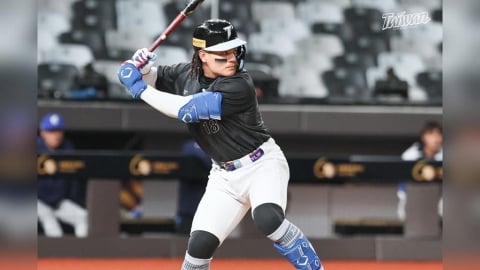 經典賽(影)／「國防部長」張育成開轟團隊8安近況佳！台灣隊5比3擊退富邦悍將