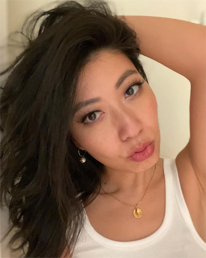 女歌手因母親涉貪「想復出秒被抵制」!又爆「積欠多月暖氣費」網氣炸開罵了