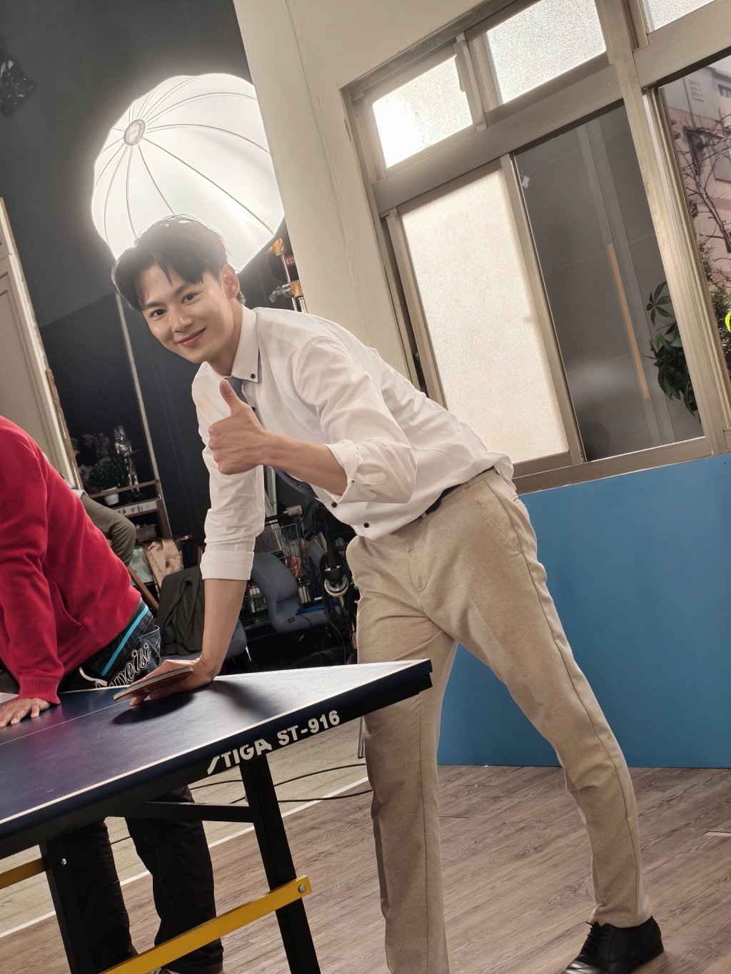 羅子惟《豆腐媽媽》演暖男學弟爆紅！戲裡揮拍PK黃尚禾 戲外隱藏身分曝：差點成桌球國手