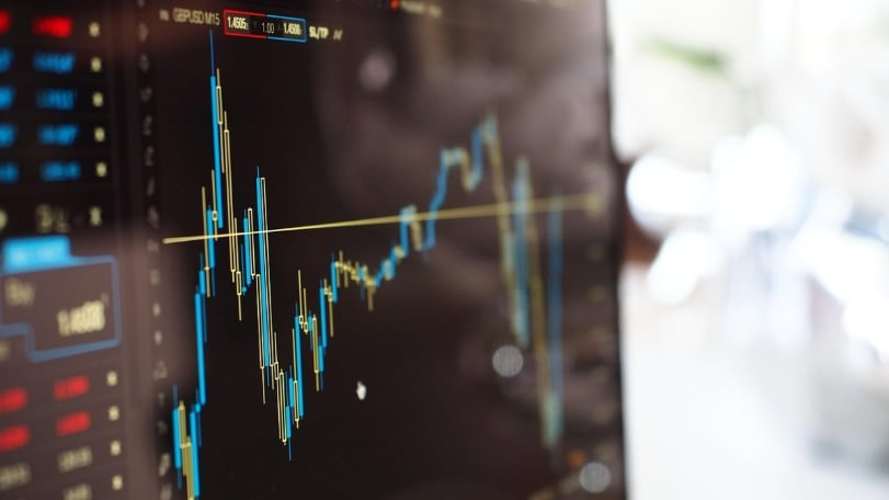 台股狂漲「崩盤怎麼辦？」　專家存2檔ETF：跌到1萬點也不怕