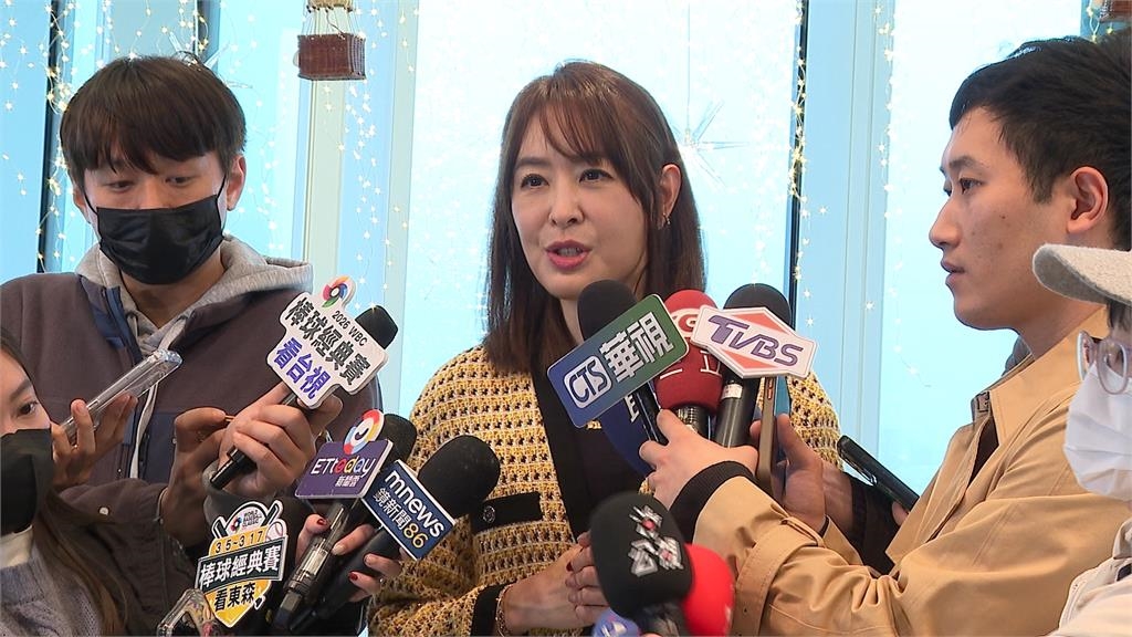 台北101點燈追思228　「蔣介石罰坐說」遭諷！賈永婕反擊