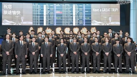 經典賽/機場「帥炸老師」竟是林家正!網一看「費仔被抓來補課」秒噴淚:感動