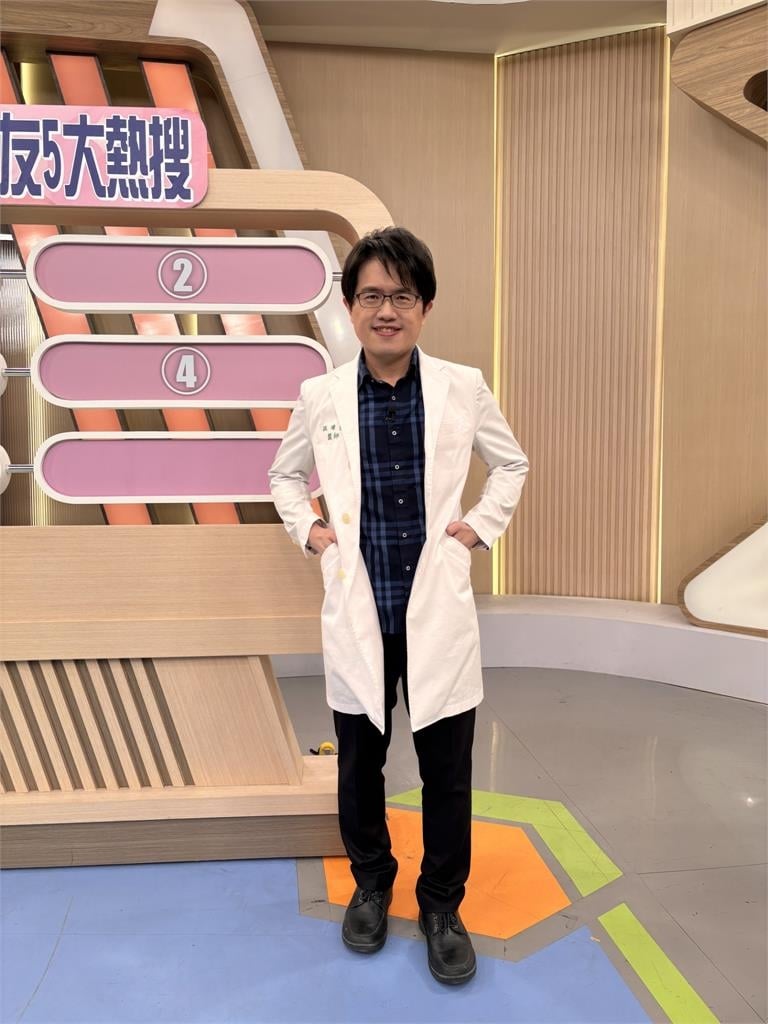 愛雅爸爸裝心臟支架！仍堅持在家中泡澡全家都超緊張